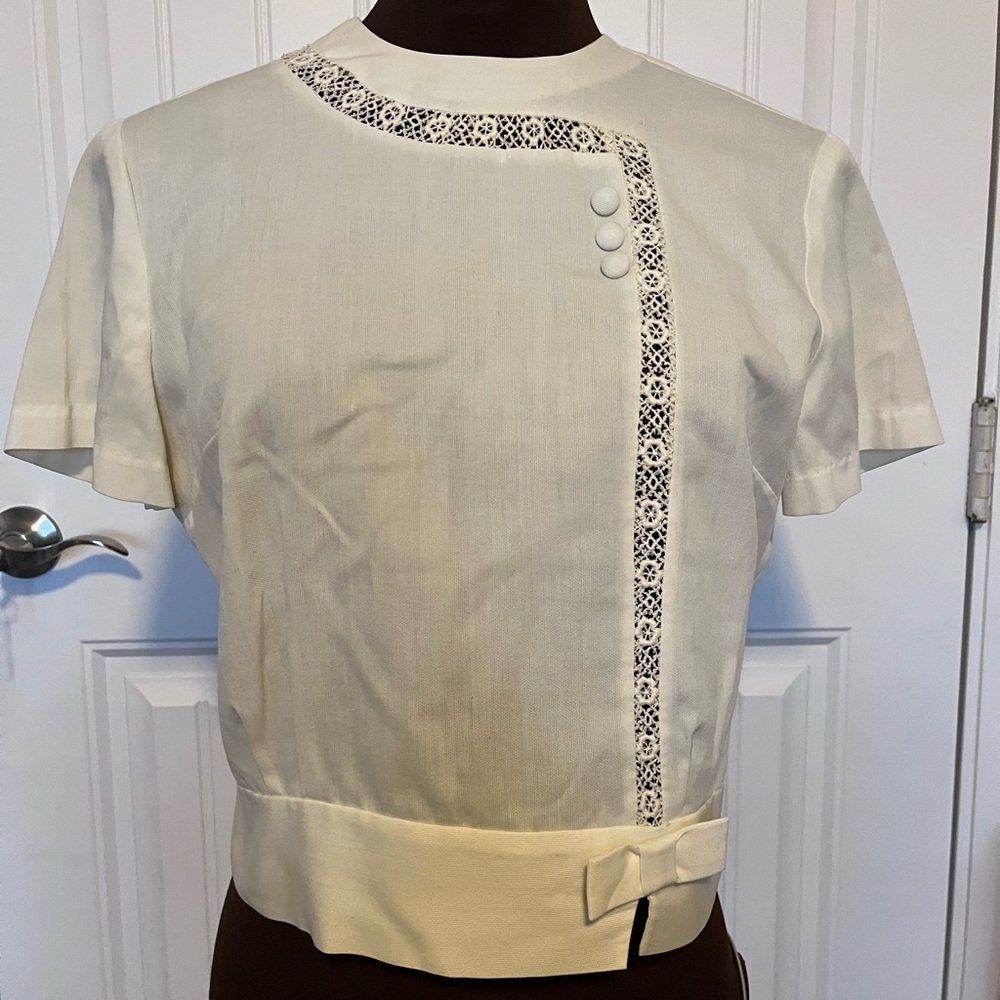 Vintage Cream Short Sleeve women's Shirt